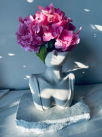 Mila Sculpture Vase | ws